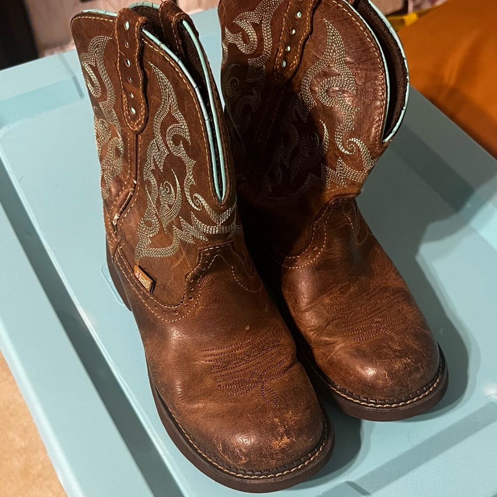 Justin boots